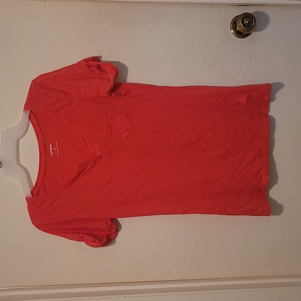 Two (2), Size M Express T Shirts- Coral and Lavender